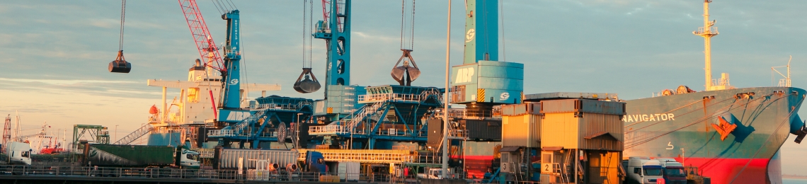 cranes-immingham-port (3)